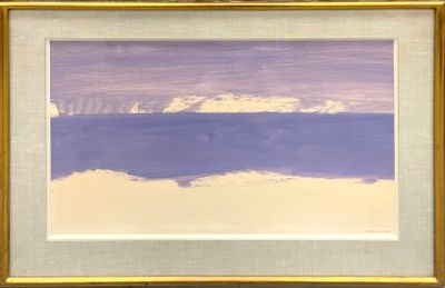 tableau violet et blanc représentant une scène de plage, dans un cadre doré