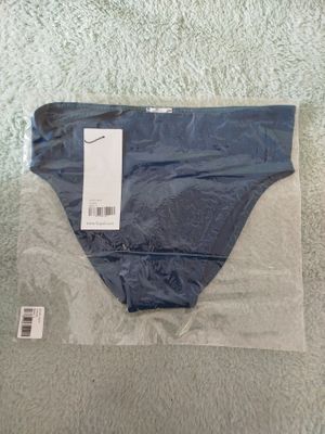 lot de 10 culottes de maillot de bain de marque FOGAL (produ…