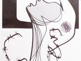 une image représentant une affiche en noir et blanc sur laquelle figure le dessin du visage d'une femme