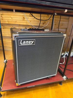 an image of a guitar amplifier sitting on top of a table