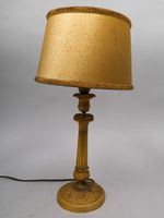 Paire de lampes en bronze ciselé et doré à fut cannelé riche… (photo 3)