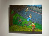 un tableau accroché au mur d'une pièce