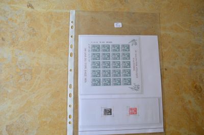 l'image d'une feuille de papier sur laquelle figurent des timbres