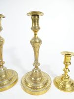 2 paires de bougeoirs en laiton et bronze fûts balustres H. (photo 2)
