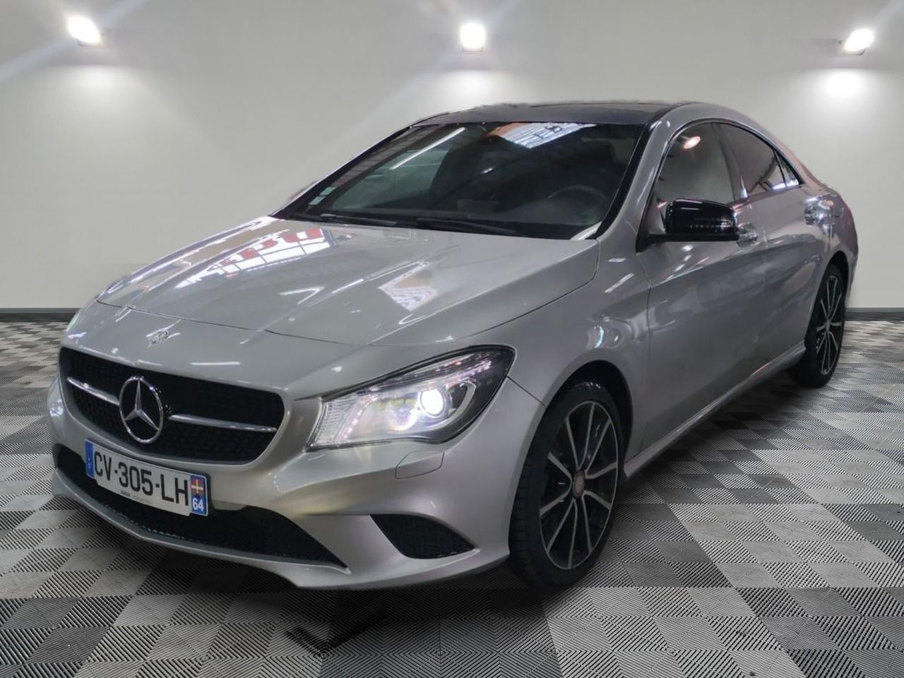 MERCEDES-BENZ - CLA 220 CDI SENSATION 7-G DCT A - GO - Mise …