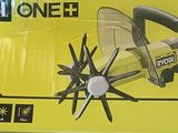 le carton d'une scie circulaire filaire Ryob OneG