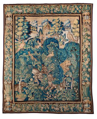 une tapisserie bleue et verte ornée d'oiseaux et de fleurs