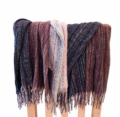 Lot de 11 grandes écharpes House Of Tweed