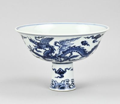 Bol en porcelaine chinoise bleue et blanche orné d'un motif de dragon