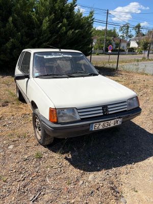 PEUGEOT 205 XAD Sans contrôle technique