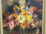 une peinture de fleurs dans un vase sur une table
