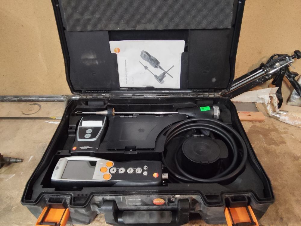 1 testeur de gaz Testo