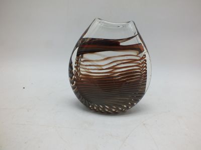 Vase en verre soufflé à décor de filets à tons gris et orangés. - Photo 1