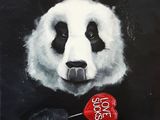 tableau représentant un panda avec une sucette en forme de cœur sur le nez