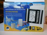 Coffret contenant une station météo électronique avec traitement des données et télécommande