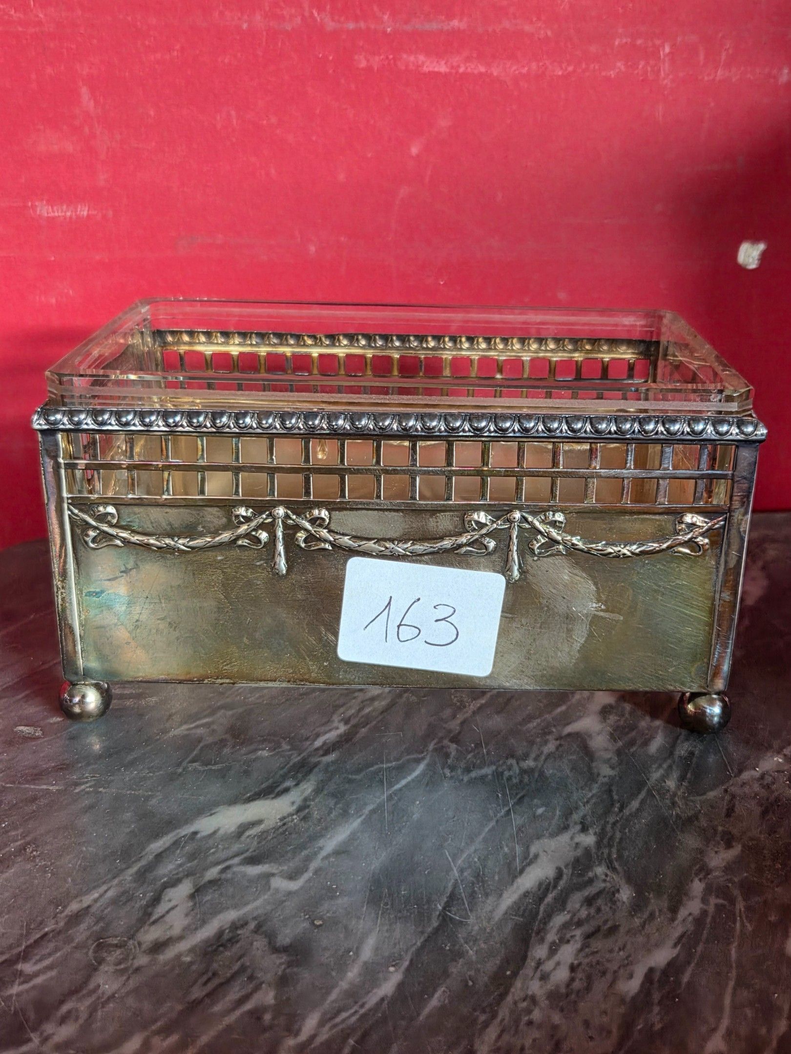 Objets d'art & Curiosités