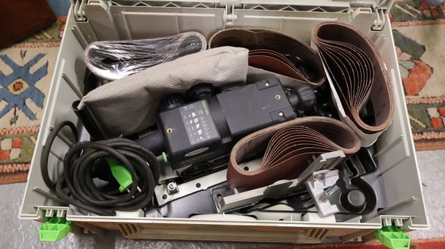 FESTOLL : ponceuse à bande modèle BS 75 E en coffret (non testée)