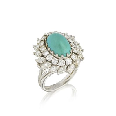 une bague en émeraude et diamant, par van cleef