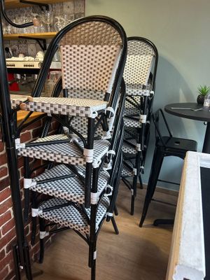 Mobilier de terrasse : 4 tables carrées plateau marbre blanc… - Photo 1