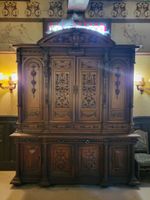 Monumental buffet deux corps XIXème en chêne de style néo re… (photo 2)