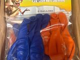 une boîte de ballons en forme d'animaux