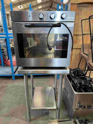 Four METRO PROFESSIONNAL avec table support - Frais de vente volontair - Photo 1