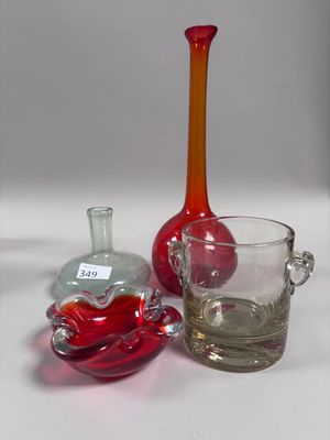 Attribué à BIOT lot comprenant 4 verreries de differents mod…