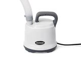 une image représentant un aspirateur blanc et gris muni d'un tuyau