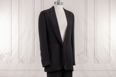 an image of a black suit on a mannequin mannequin mannequin mannequin mannequin mannequin mannequin mannequin