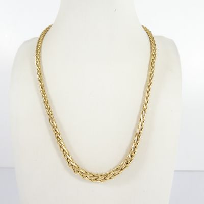 an image of a gold chain necklace on a mannequin mannequin mannequin mannequin mannequin mannequin mannequin manne