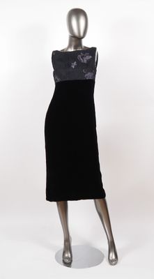 HELENA SOREL Robe noire en viscose et soie à fines bretelles…