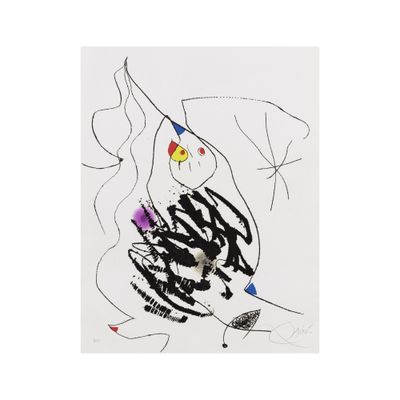 a black and white drawing of a bird on a white background