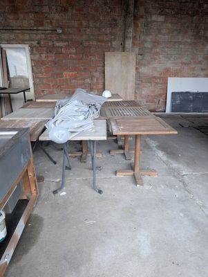 a table that is sitting in the middle of a room