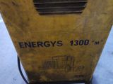 a yellow box with a sign on it that says energy ' s 1800 m