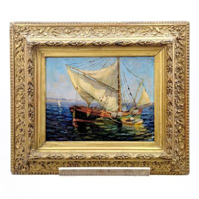 une peinture à l'huile représentant un voilier en mer, avec un autre voilier au premier plan