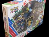 une boîte de jouets Pokémon posée sur une table