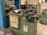l'image d'une machine installée dans une pièce