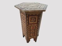 Petite table d'appoint orientale en marqueterie (accidents e… (photo 4)