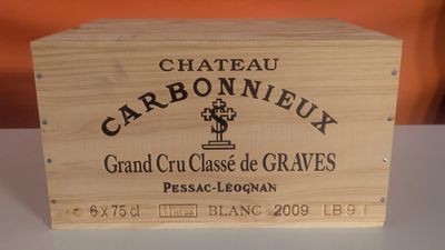 6 Bouteilles CARBONNIEUX PESSAC-LEOGNAN 2009 BLANC