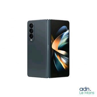 the new samsung note9 pro smartphone is available with a 64mp rear camera and a 64mp rear camera