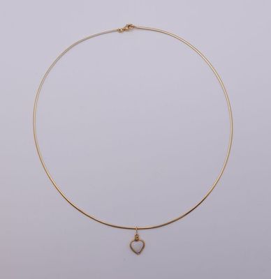 Collier ras de cou en or jaune 750 orné d'un pendentif coeur… - Photo 1
