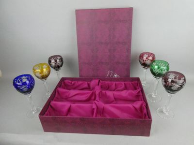 a pink box with six glass vases and a pink box with six glass vases
