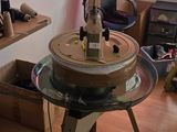 a machine that is sitting on a table in a room