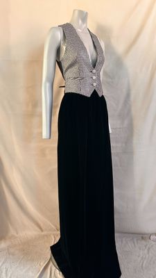 an image of a mannequin dress on a mannequin mannequin mannequin mannequin mannequin mannequin manne