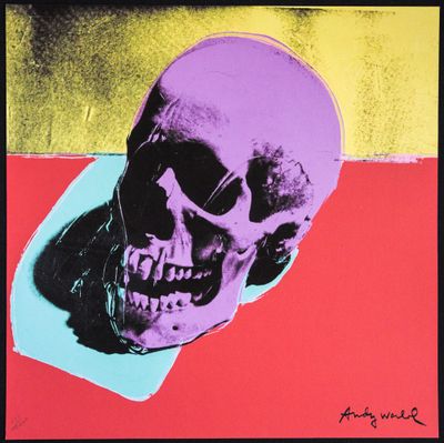 Crâne violet sur fond rouge et jaune, par Andy Warhol