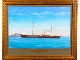 une peinture à l'huile représentant un bateau en mer, avec une montagne en arrière-plan