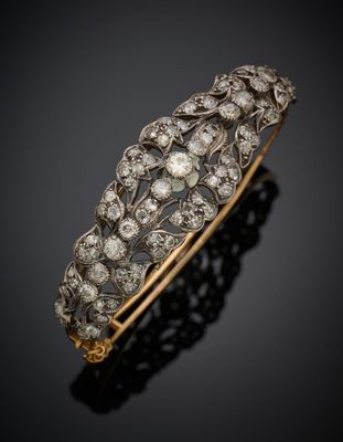 une broche-bracelet ancienne en diamants et or