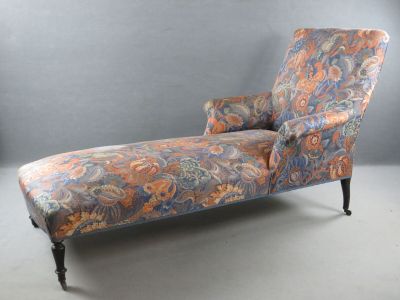 Méridienne, garniture à tissu soyeux floral, reposant sur 4 …