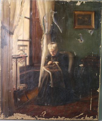 un vieux tableau représentant une femme assise sur une chaise dans une pièce