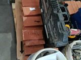 a pile of items that are sitting on a pallet